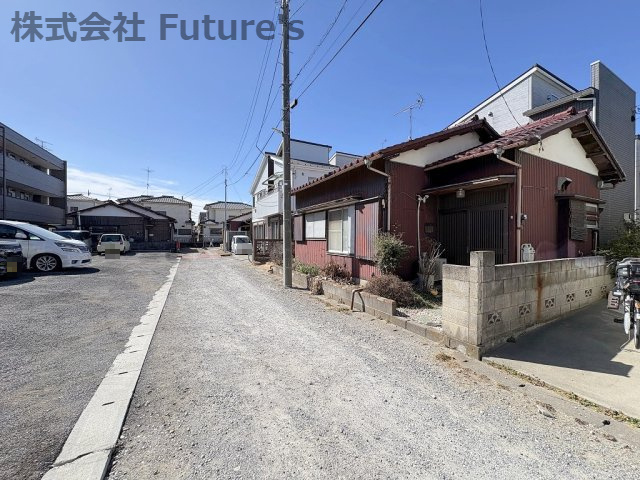 三郷市戸ケ崎3丁目　建築条件無し売地　全1区画の前面道路含む現地写真|前面道路含む現地写真です。