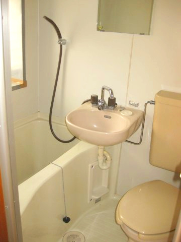 日々の疲れを癒すお風呂付です