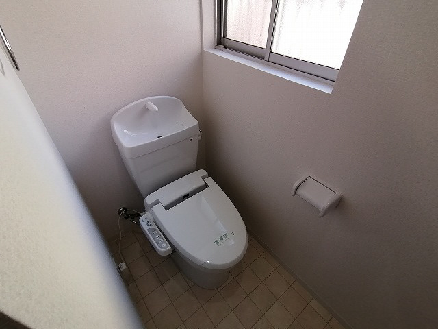 神戸市長田区長尾町２丁目のアパートのトイレ|ウォシュレット