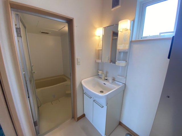 釧路市星が浦大通３丁目のアパートの洗面所