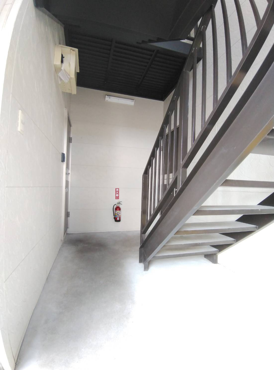 釧路市星が浦大通３丁目のアパートのロビー