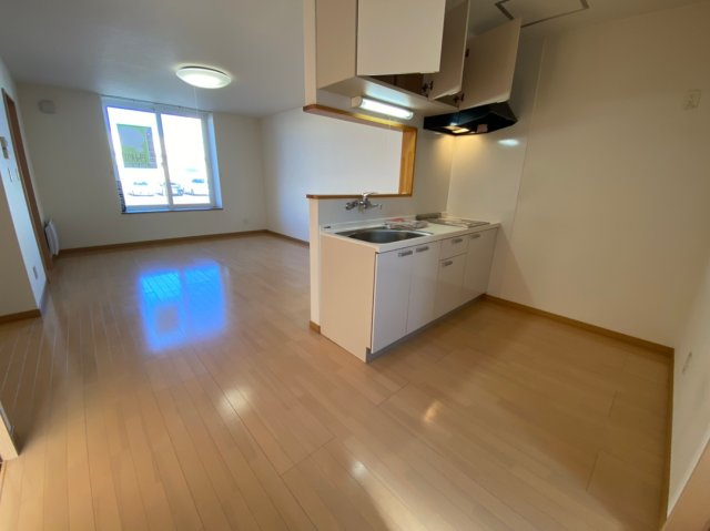 釧路市星が浦大通３丁目のアパートの居間・リビング