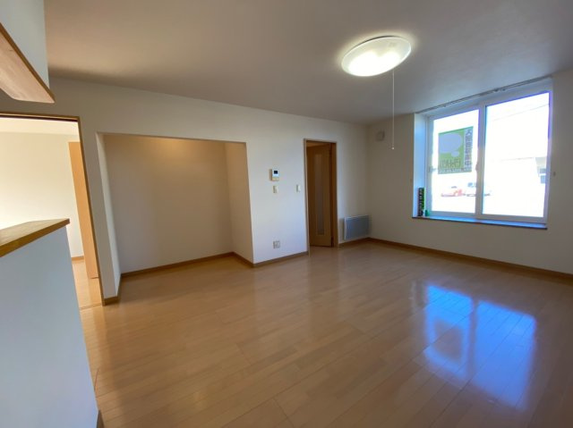 釧路市星が浦大通３丁目のアパートの居間・リビング