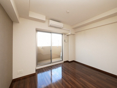 【居間・リビング】 | リッツ難波南Ⅱ | ゆったりとしたリビングです