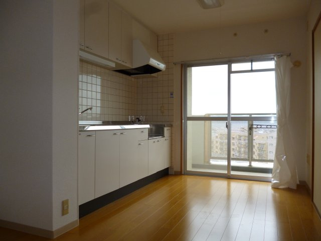 サンラフレ明石２ＤＫの居間・リビング|ゆったり過ごせる居間です