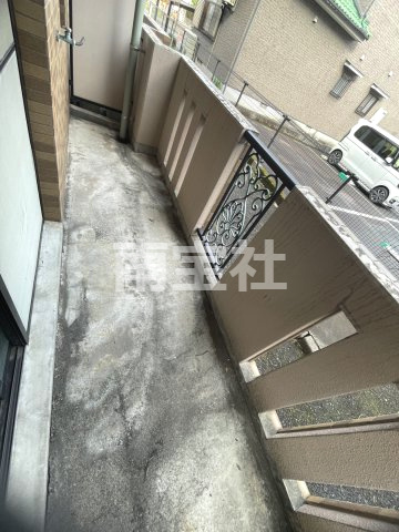 【バルコニー】