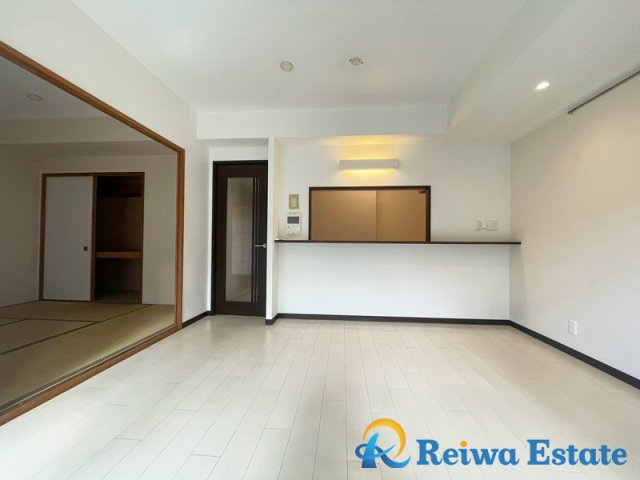 ジェームス湘南の居間・リビング