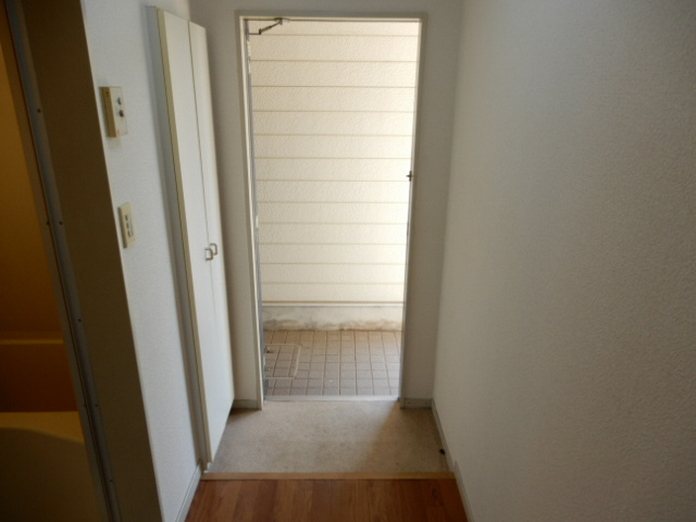 別府第２マンションの玄関