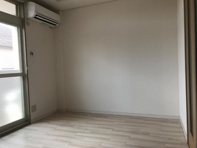 プリマベーラの寝室|洋室