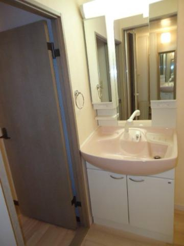 プリマベーラの洗面所|洗髪洗面化粧台