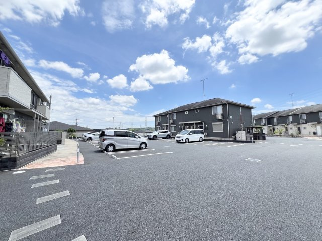 舘の杜 の駐車場