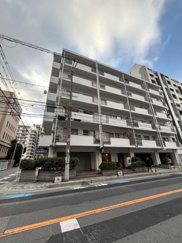 チサンマンション第五江坂　◆弊社管理物件◆の外観|落ち着いた雰囲気の外観です