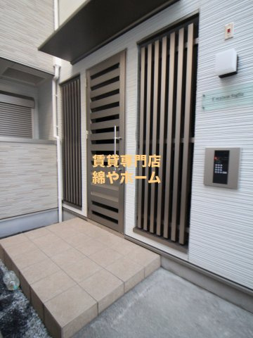 Fmaison fogliaのエントランス|ゆとりのあるエントランスです