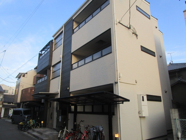 大阪市住之江区南加賀屋４丁目の一棟マンションの外観