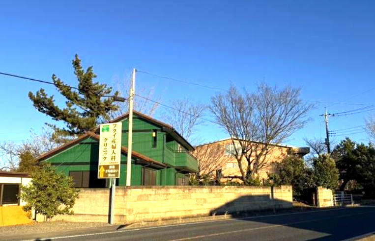 玉村町大字川井　中古1300の前面道路含む現地写真