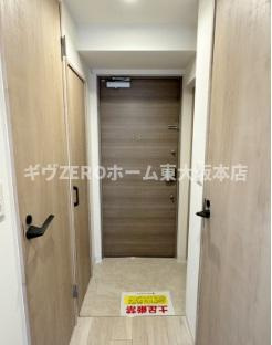 Louis Residence天王寺町北の玄関