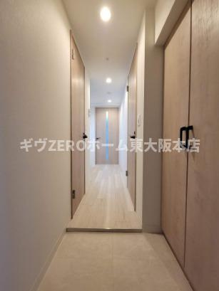 Louis Residence天王寺町北の玄関