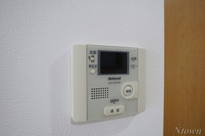 【セキュリティ】 | エピュレ | モニター付きインターホンです