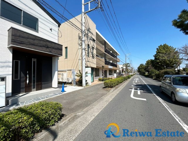 新築戸建　藤沢市辻堂太平台1丁目の前面道路含む現地写真