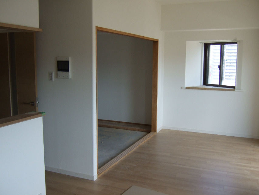 サーパスシティ前原参番館の洋室