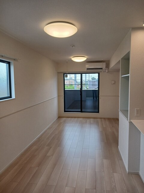 ペンタゴンの居間・リビング