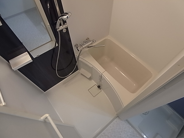 神戸市須磨区妙法寺字道正川のアパートの浴室|バスルーム