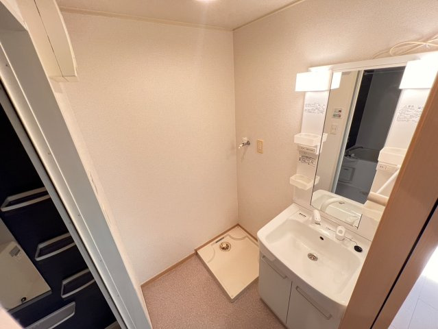 シオンの洗面所|現況優先