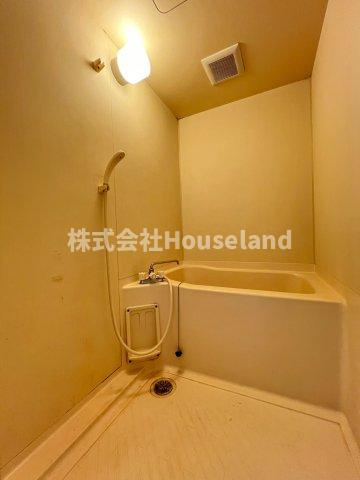 ファンシェット神前の浴室