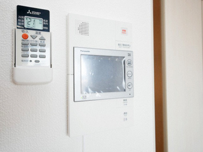 【セキュリティ】 | アドバンス新大阪ラシュレ | モニター付きインターホンです