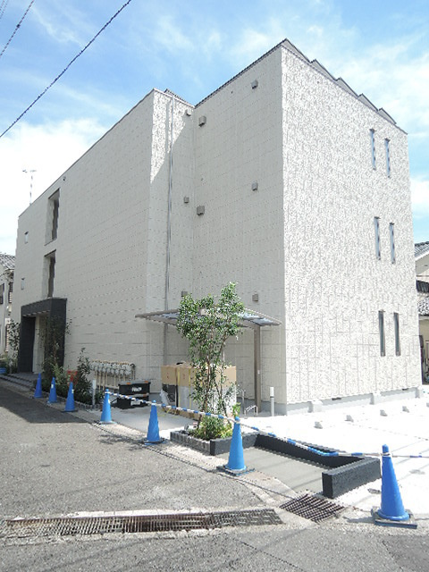 アルカディアのエントランス|耐震耐火に優れた旭化成ヘーベルメゾン