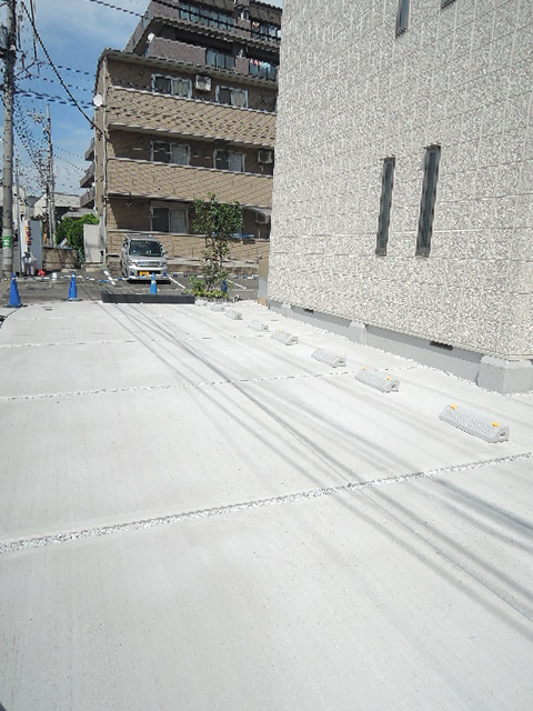 アルカディアの駐車場|駐車スペース