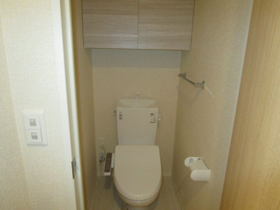 【トイレ】 | リバティベル紺屋町 | 落ち着いた色調のトイレです