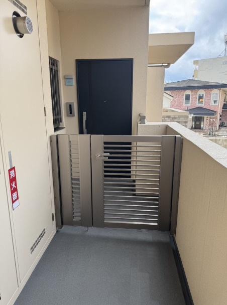 ベルヴィ香椎六番館の玄関