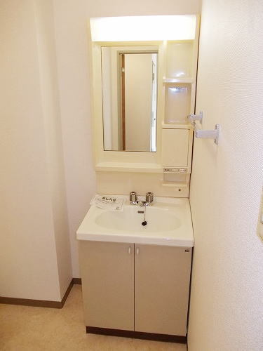 ファミーユ MAJIMAの洗面所|※お部屋により仕様が異なる場合があります