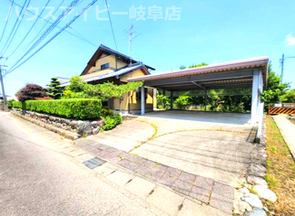 【外観】 | 各務原市前渡西町和風建築の中古住宅！敷地広々169坪！お車スペース4台以上可能！折板ガレージ付き！ | 各務原市前渡西町和風建築の中古住宅！敷地広々169坪！お車スペース4台以上可能！折板ガレージ付き