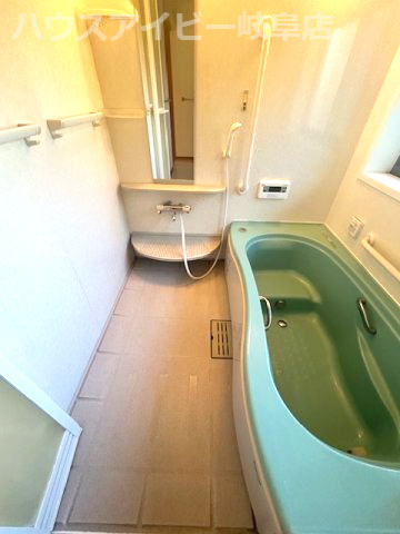 【浴室】の画像