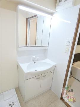 サンライト門田屋敷の洗面所|洗面