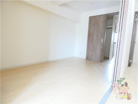 サンライト門田屋敷の居間・リビング|洋室