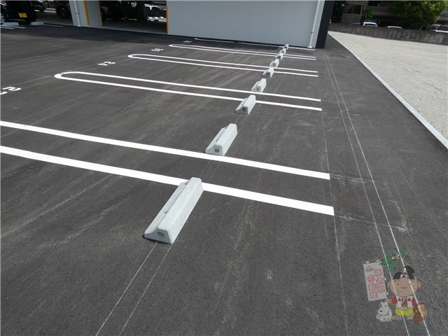 サンライト門田屋敷の駐車場