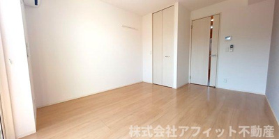 【居間・リビング】 | Ｄ－グレイス　A棟 | 洋室7.1帖