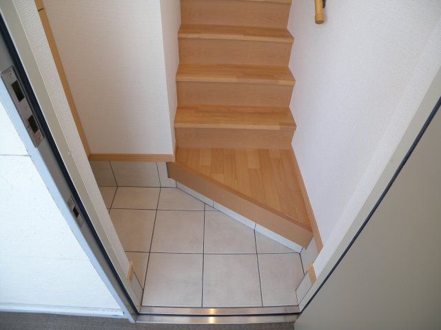 プリマベーラ森友の玄関