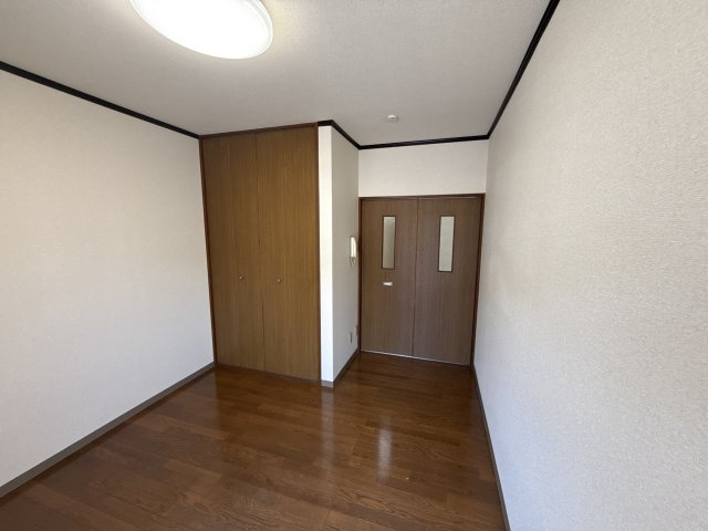 アーバンコスモの洋室