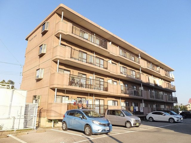 クレセントフジAの外観