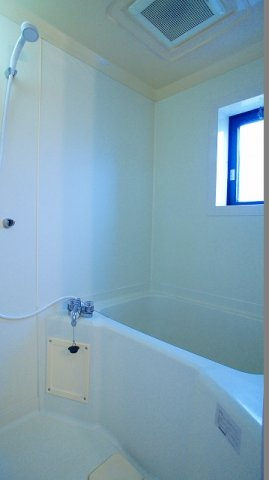 クレセントフジAの浴室