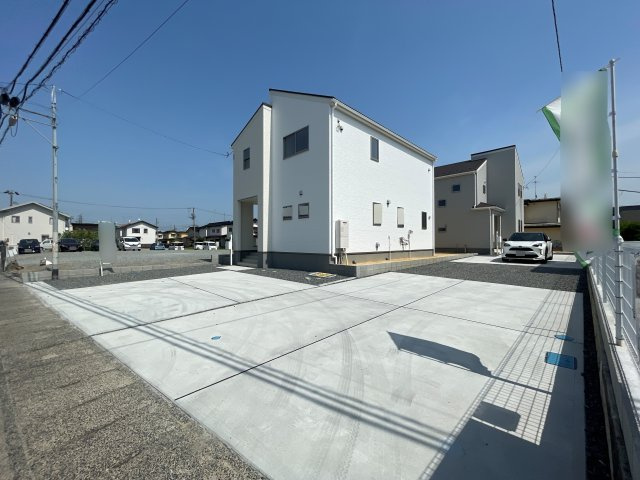 新築戸建　郡山市大槻針生前田第2　Livele Garden　全2棟の駐車場