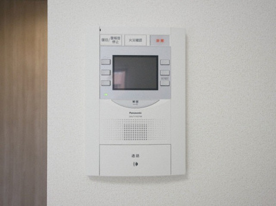 【セキュリティ】 | プレサンス堺筋本町センティス | モニター付きインターフォンです