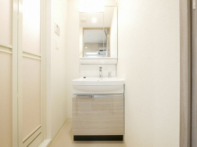 【独立洗面台】 | プレサンス堺筋本町センティス | 使いやすい独立洗面台です