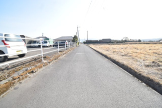 【前面道路含む現地写真】 | 鹿屋市田崎町　売地（全3筆）