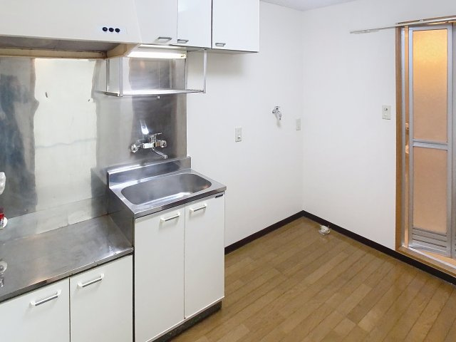 オアシス2のキッチン|内装はサンプルとなります（2-D写真)