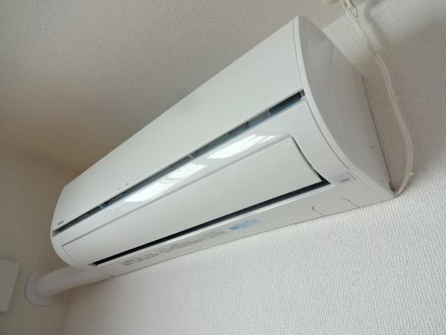 ウォーターミル七番館の設備|エアコン